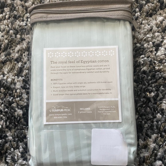 New Tempur Pedic Egyptian Cotton Pillow Cases King! - Picture 3 of 3